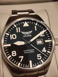 Szwajcarski zegarek Aviator Airacobra P42
V.1.22.0.148.5
Zegarek męski