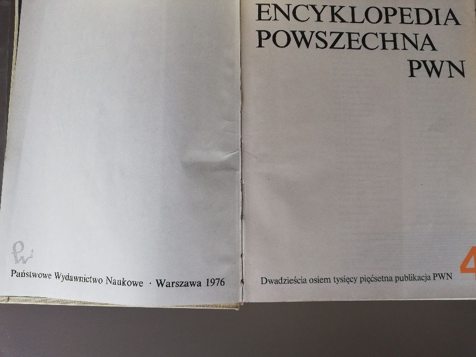 encyklopedia powszechna PWN 1976 rok IV tomy