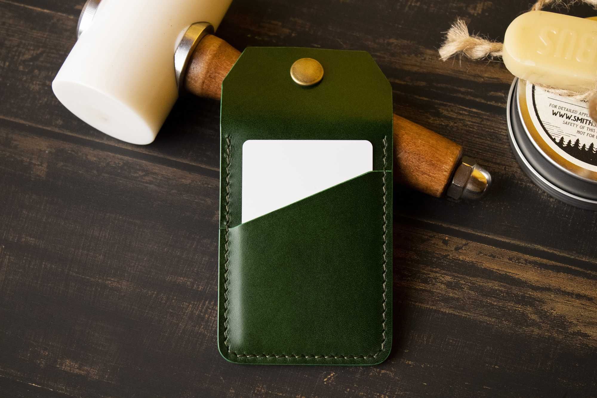 Skórzany portfel EDC z klapką, minimalistyczne etui na karty
