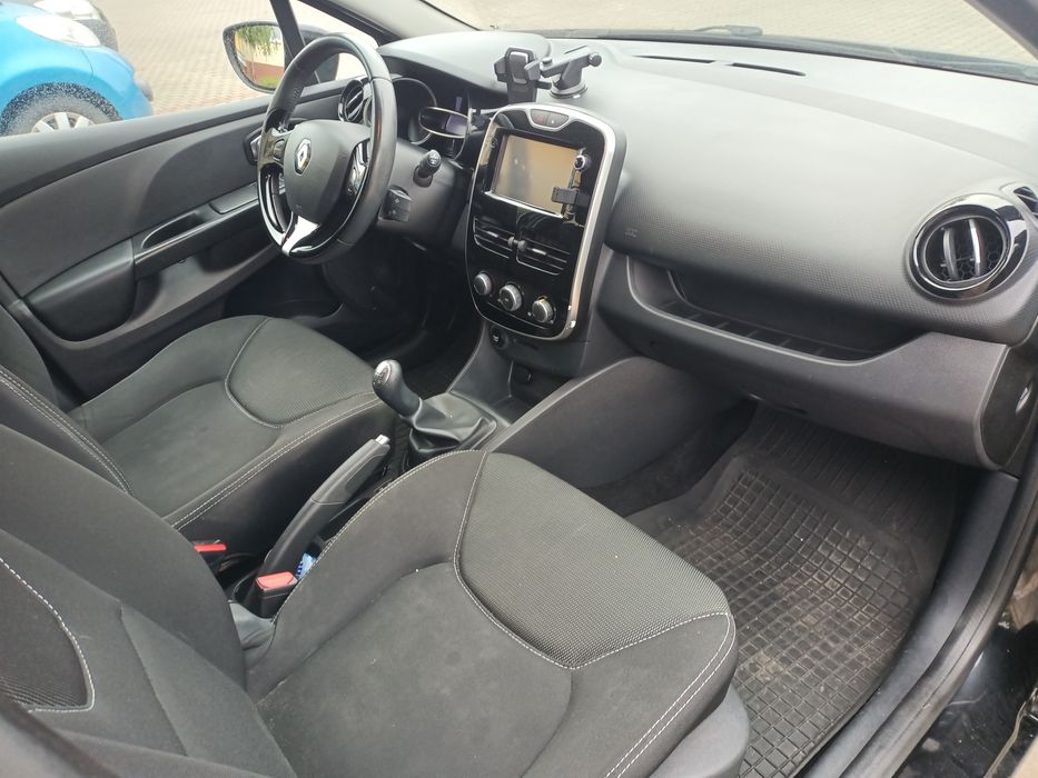 Renault Clio IV 0.9 Tce 90 km 2016 rok klima hak