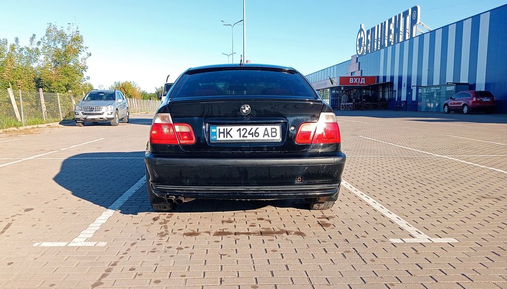 Продам BMW 320i 2.0л