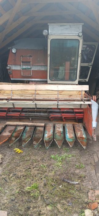 Моісей Фергюсон 187