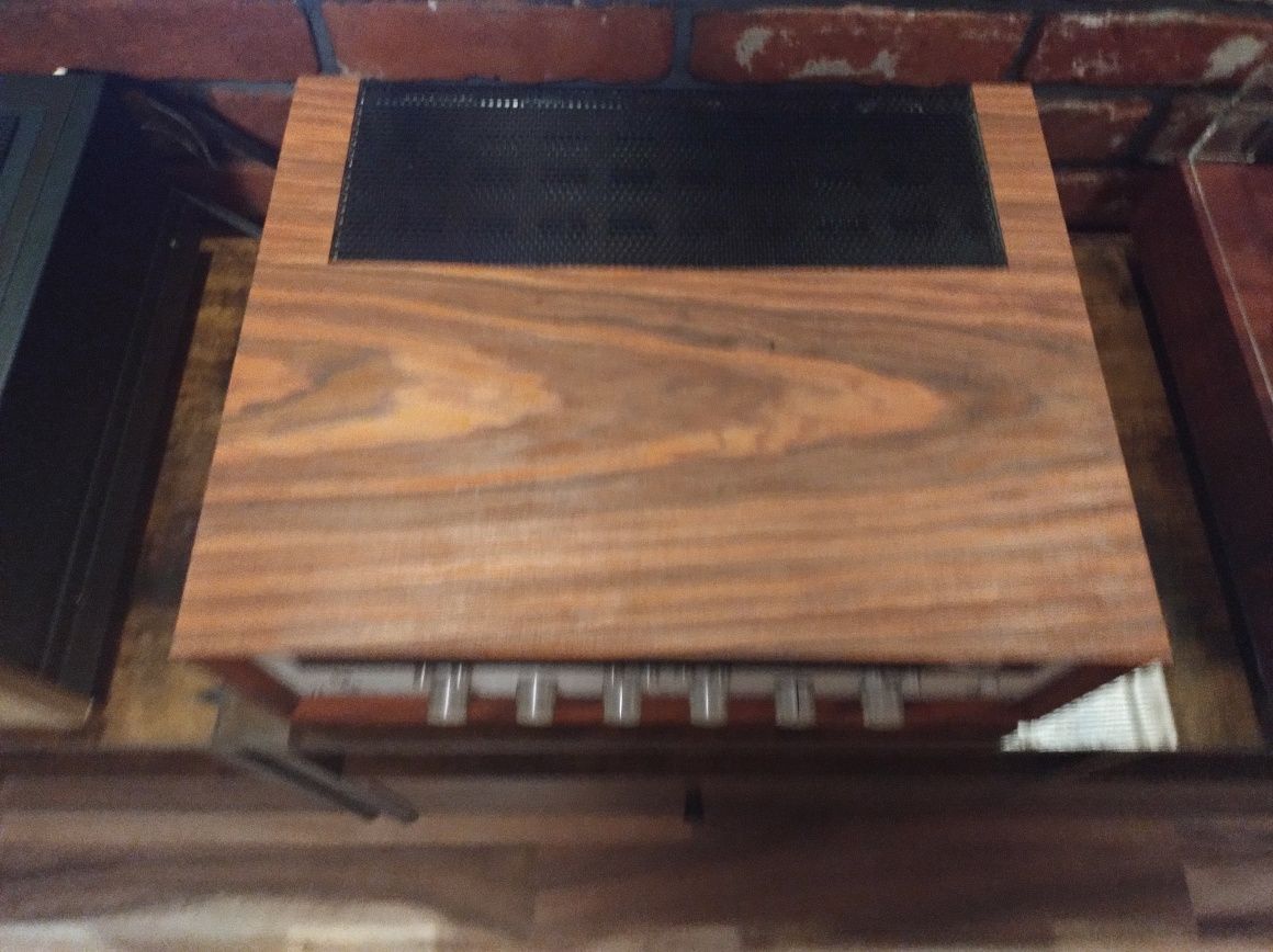 Amplituner Marantz 2245