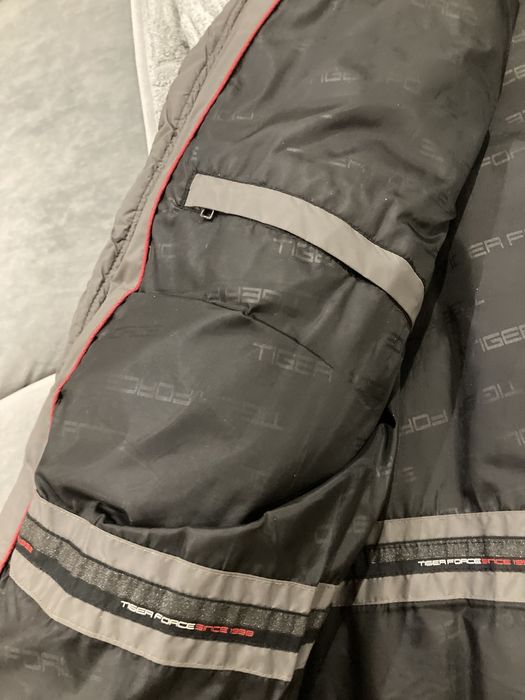 Чоловіча куртка-пуховик