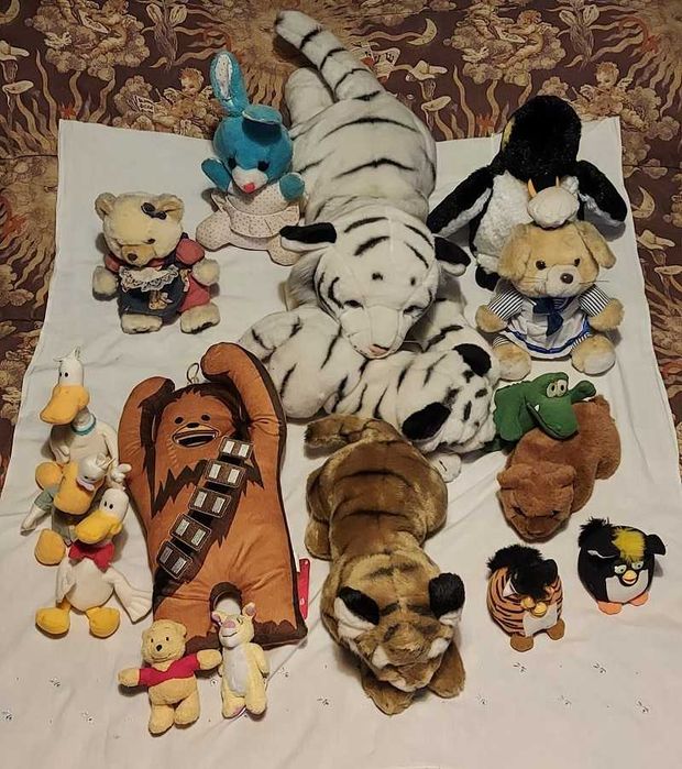 Peluches em quantidade são 16 Peluches (Vários Tamanhos)