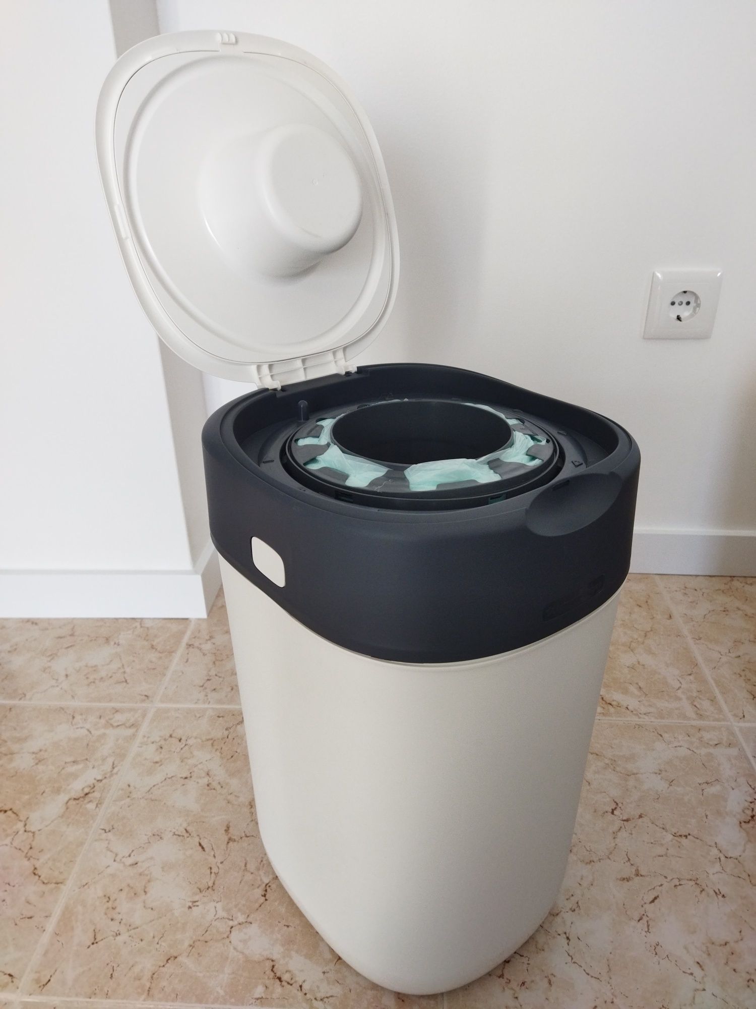 Contentor para Fraldas Tommee Tippee