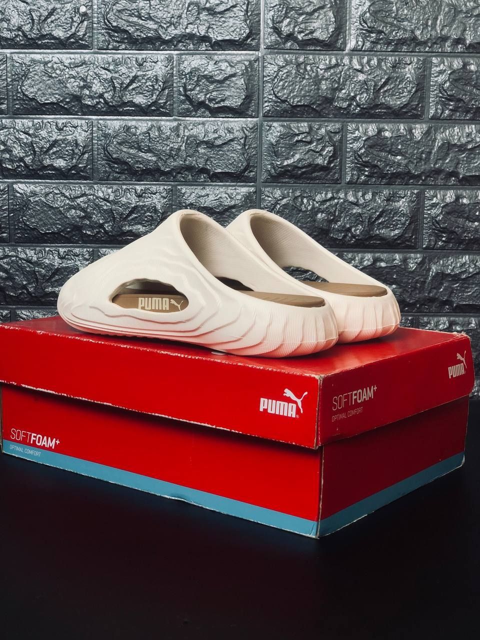 Мужские пляжные шлепанцы пума бежевые шлепки puma