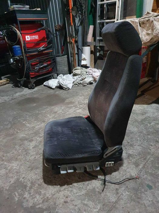 Пневмосидіння  трактор, фура...