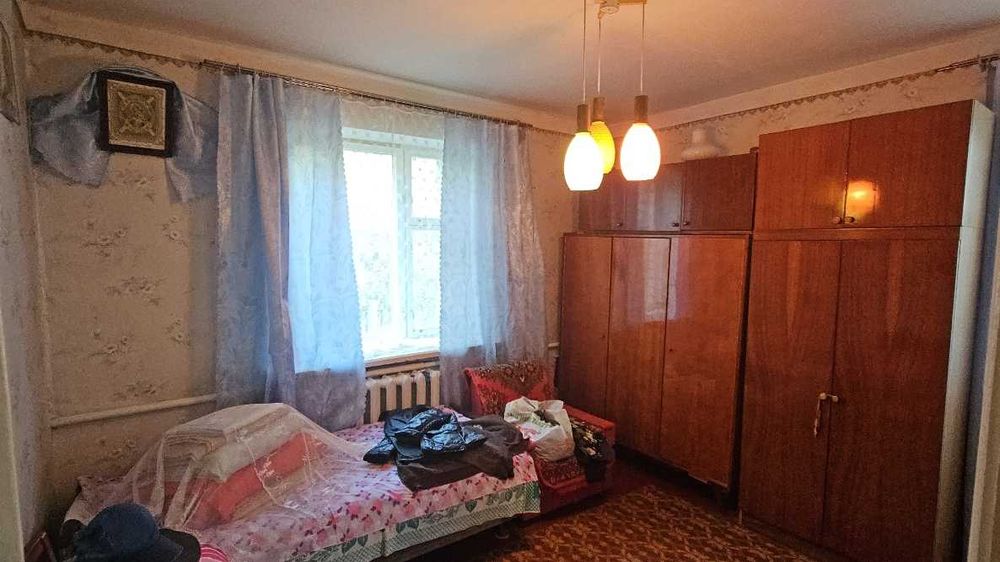 Капітальний цегляний будинок поруч з центром м. Баришівка Є ВІДЕООГЛЯД