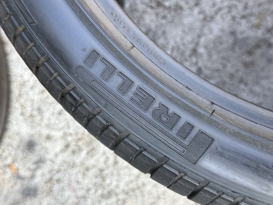 Pneus 305/30zr19 Pirelli P Zero Rosso com 75% piso