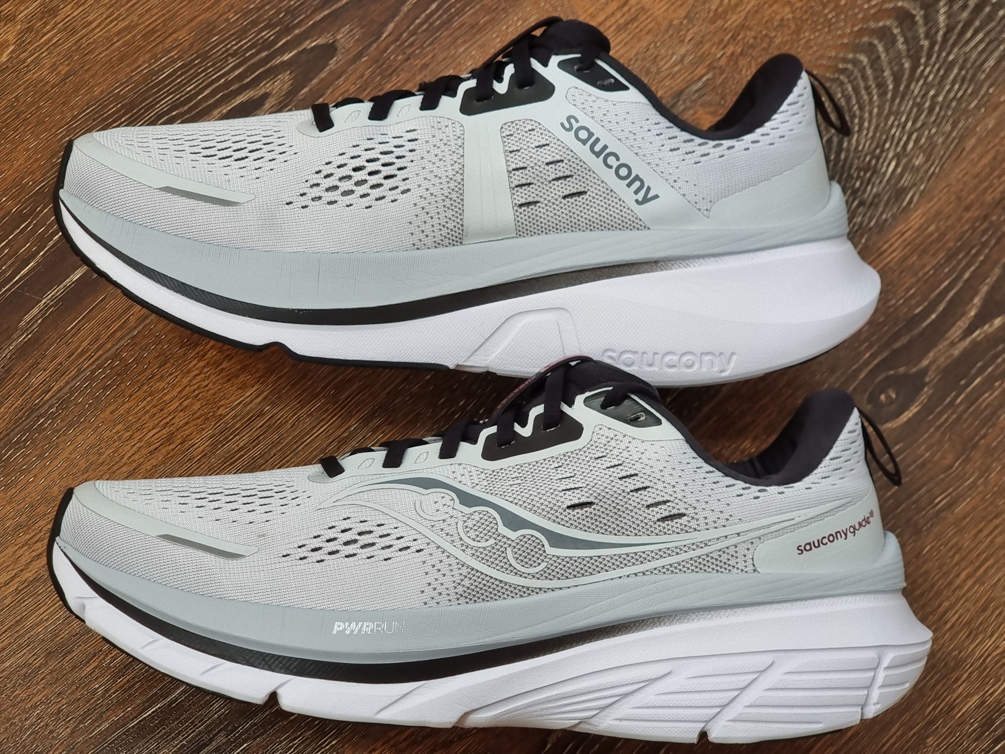Оригінал 100% чоловічі кросівки Saucony Guide 18  EUR 46
