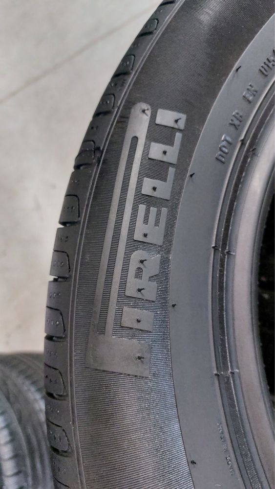 225/55/17 R17 Pirelli Cinturato P7 4шт новые