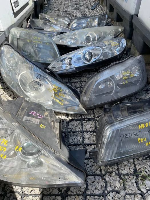 PEUGEOT REFLEKTORY HALOGEN KIERUEK LEWE PRAWE