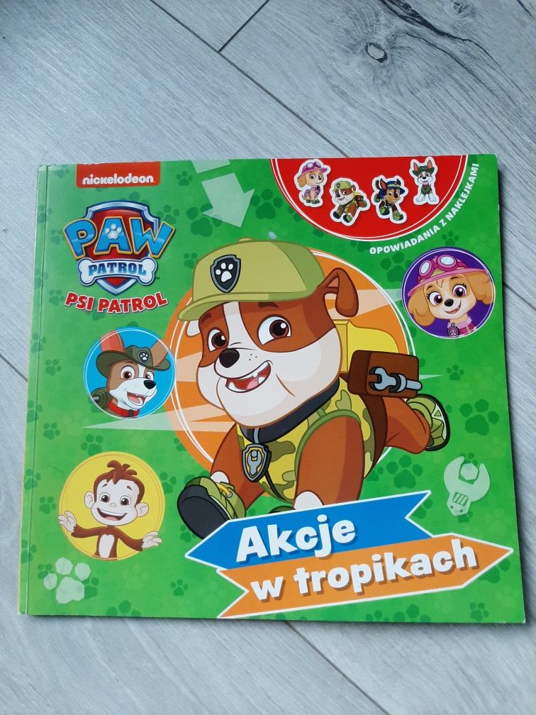 Pieski paw patrol psi patrol figurki spin master książeczka naklejki