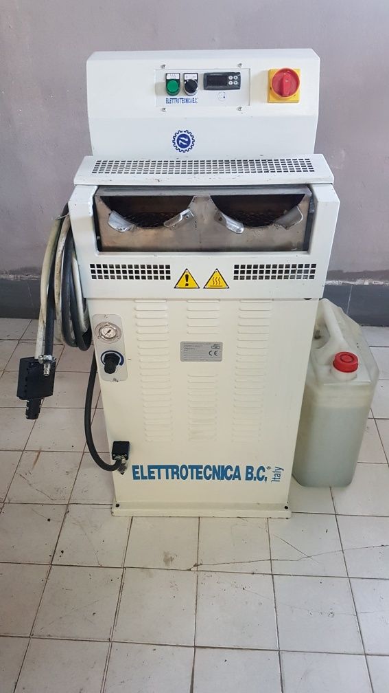 Maquina de calcado como nova