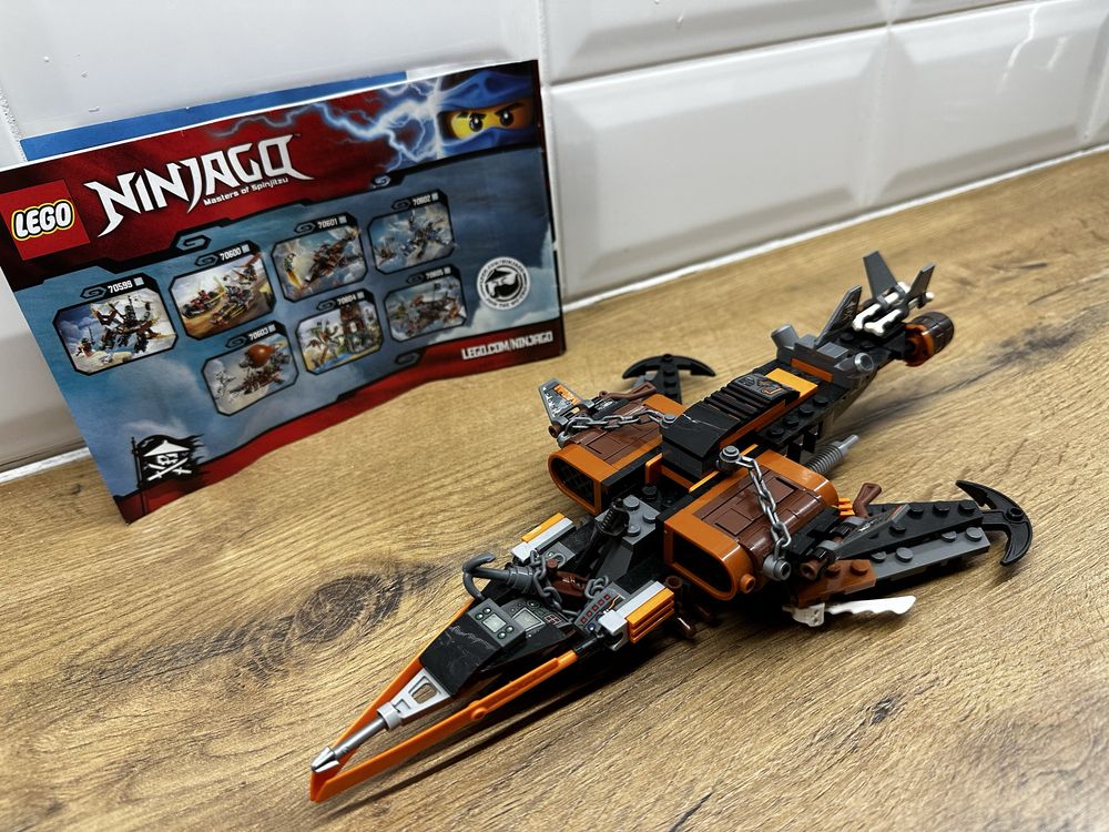 Podniebny rekin - Lego Ninjago