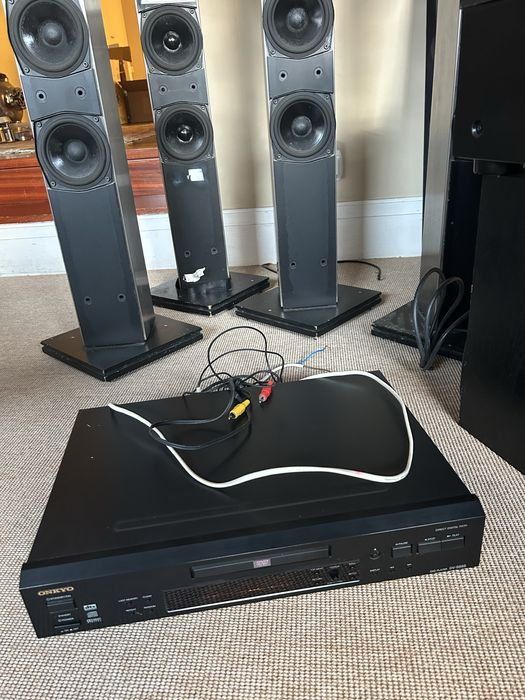 SISTEMA DE SOM COMPLETO ONKYO E 4 COLUNAS DALI SL-7 DE CHÃO