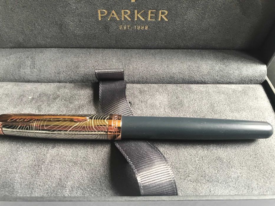 Pióro kulkowe Parker Sonnet Metal & Grey GT