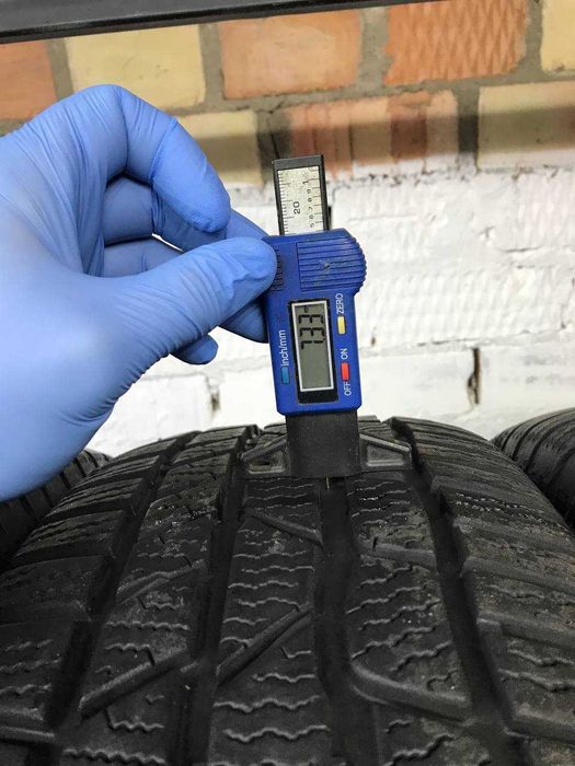 Зимові шини б/у 215/60 R17 Continental WinterContact TS 830P (8084)