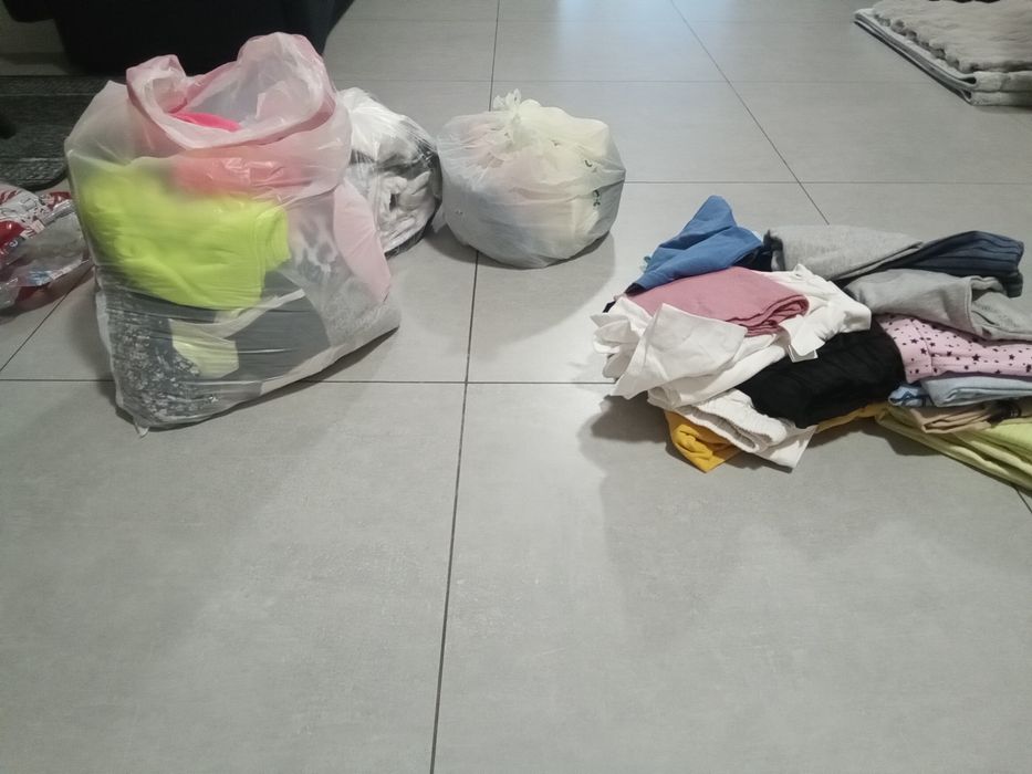 Paka ubrań damskich