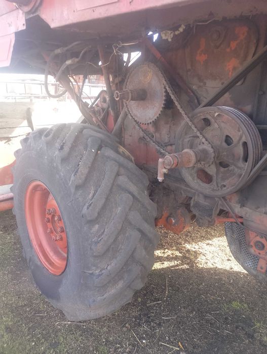 продам комбаин нива