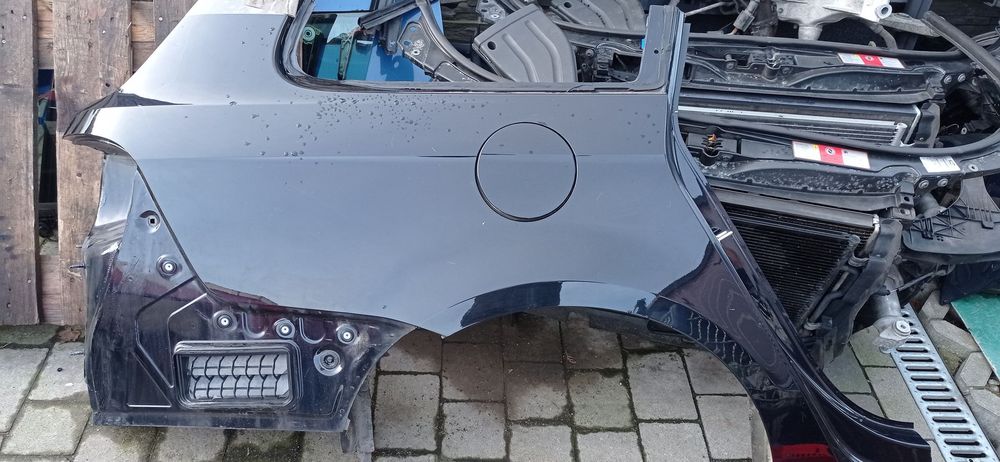 VW Passat B7 błotnik tylny prawy próg słupek LC9X