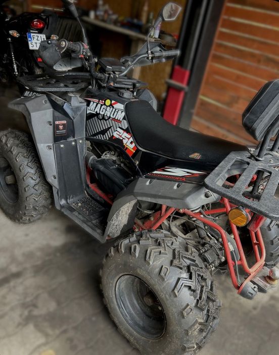 Sprzedam quada Commander 200cm3. Z niskim przebiegiem