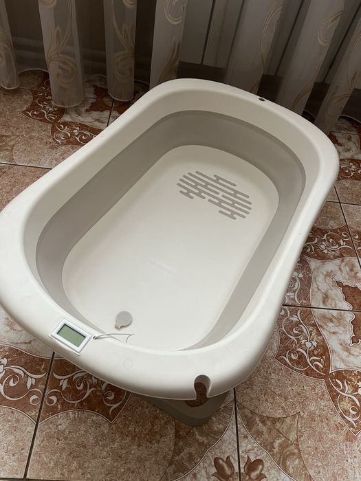 Дитяча ванна складна з подушкою