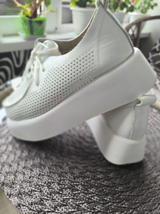 Жіночі шкіряні кеди- кросівки