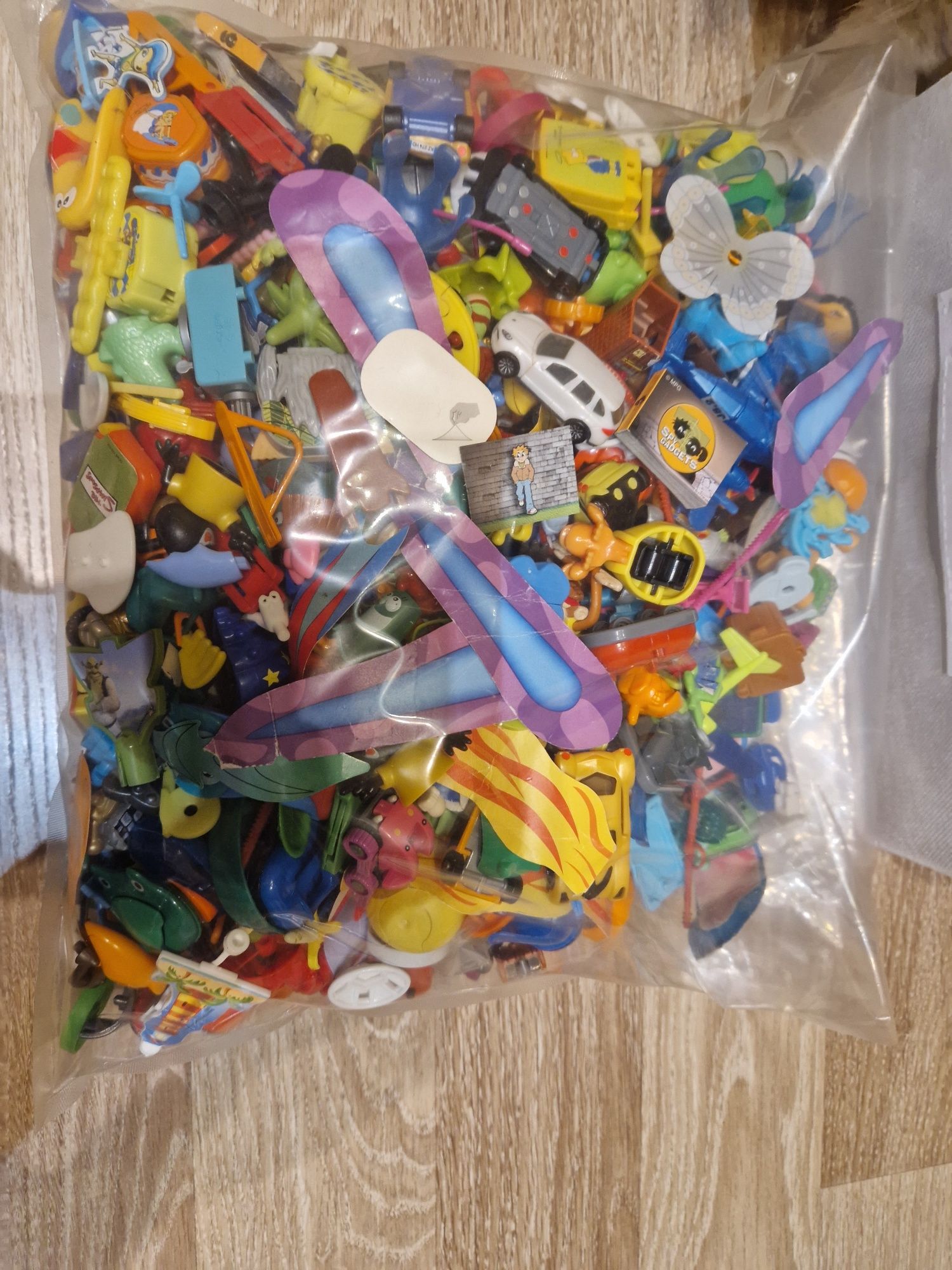 Kinder niespodzianki mix