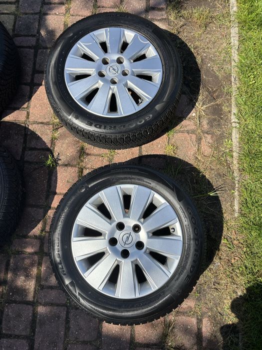 Alufelgi 16 cali 5x110 ze świeżymi oponami wielosezonowi