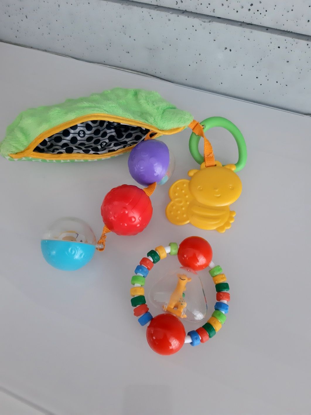 Zawieszka Fisher Price zabawka niemowlę +