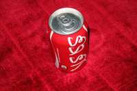 Lata de Coca-Cola Árabe nunca aberta.