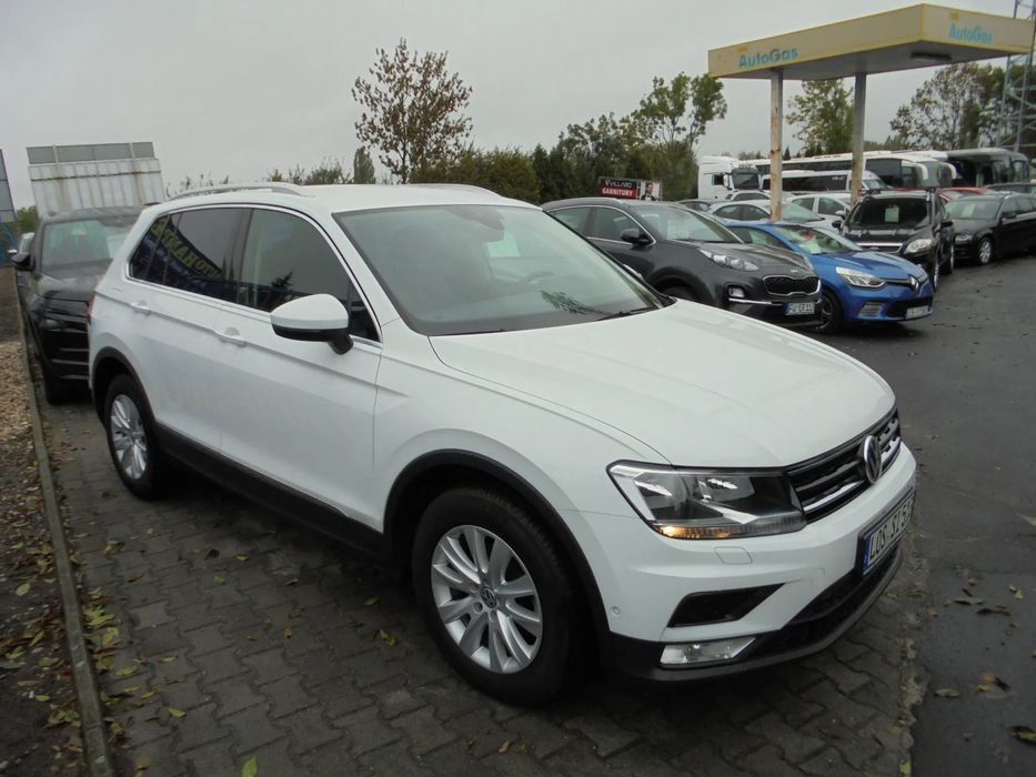 Volkswagen Tiguan Spr.z Niemiec*OPŁACONY*Bezwypadkowy*ZADBANY*Koła Zimowe*Kamera*6-bieg*