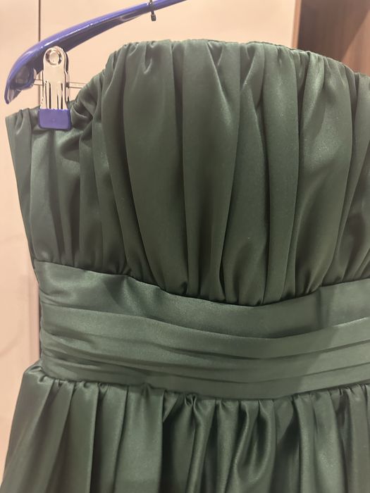 Сукня темно зеленого кольору