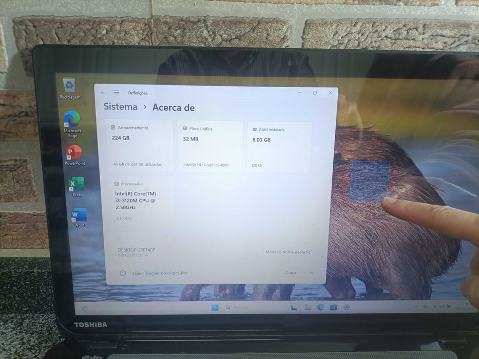 Toshiba L50T-A -11U core i3 RAM 8gb SSD 240gb tela 15.6p tátil