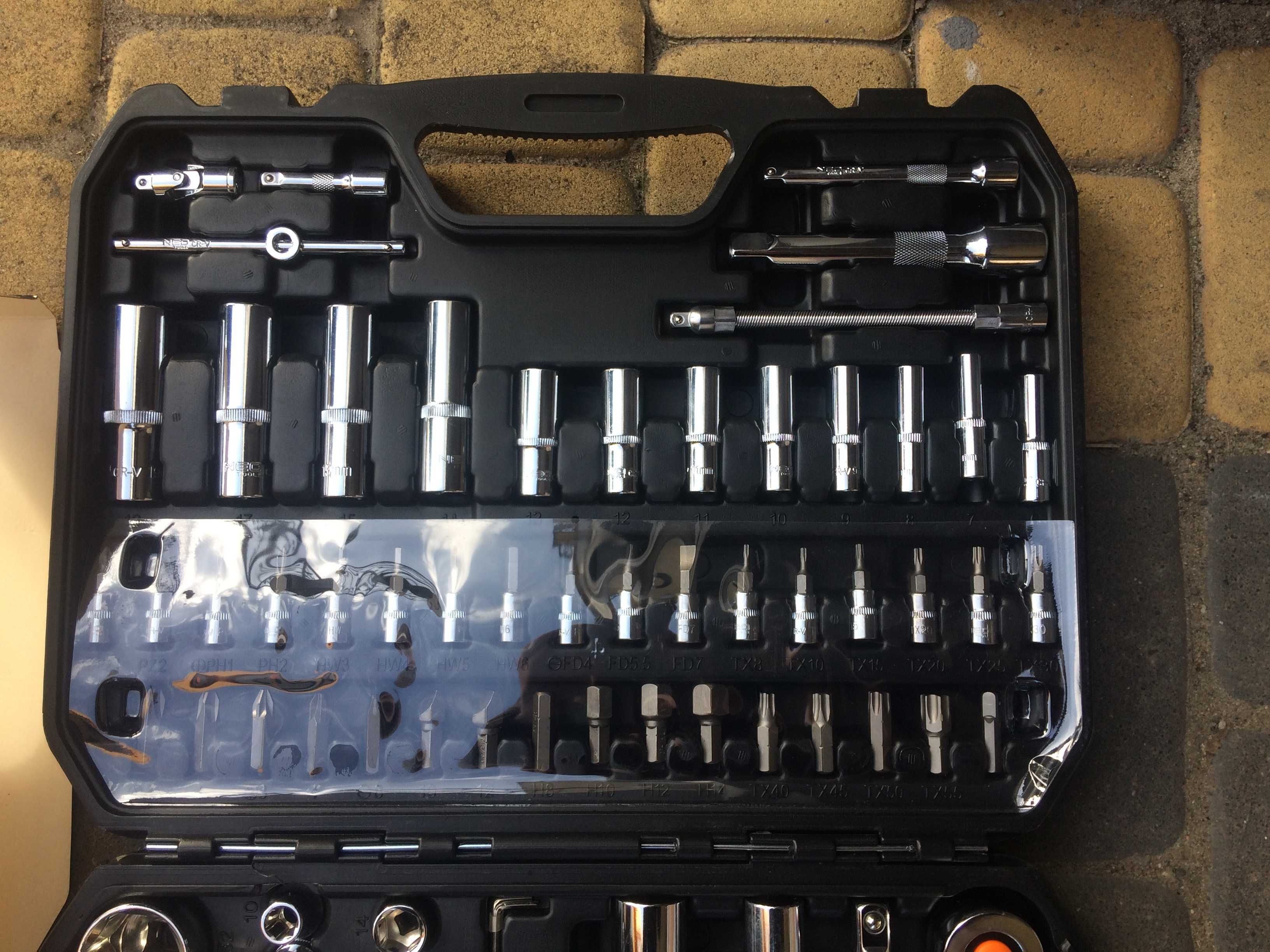 Nowy Zestaw narzędzi Neo Tools 94 el walizka Komplet kluczy nasadowych