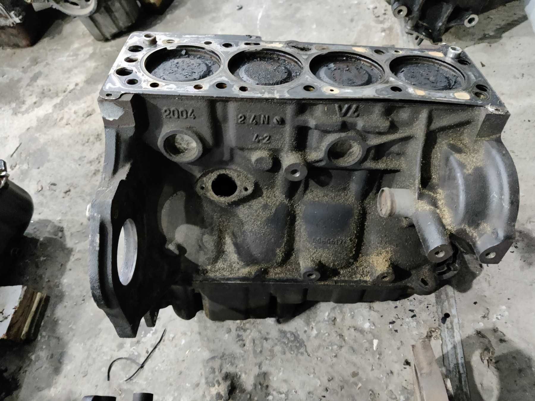Блок двигателя с поршнями STD Opel Z14XE