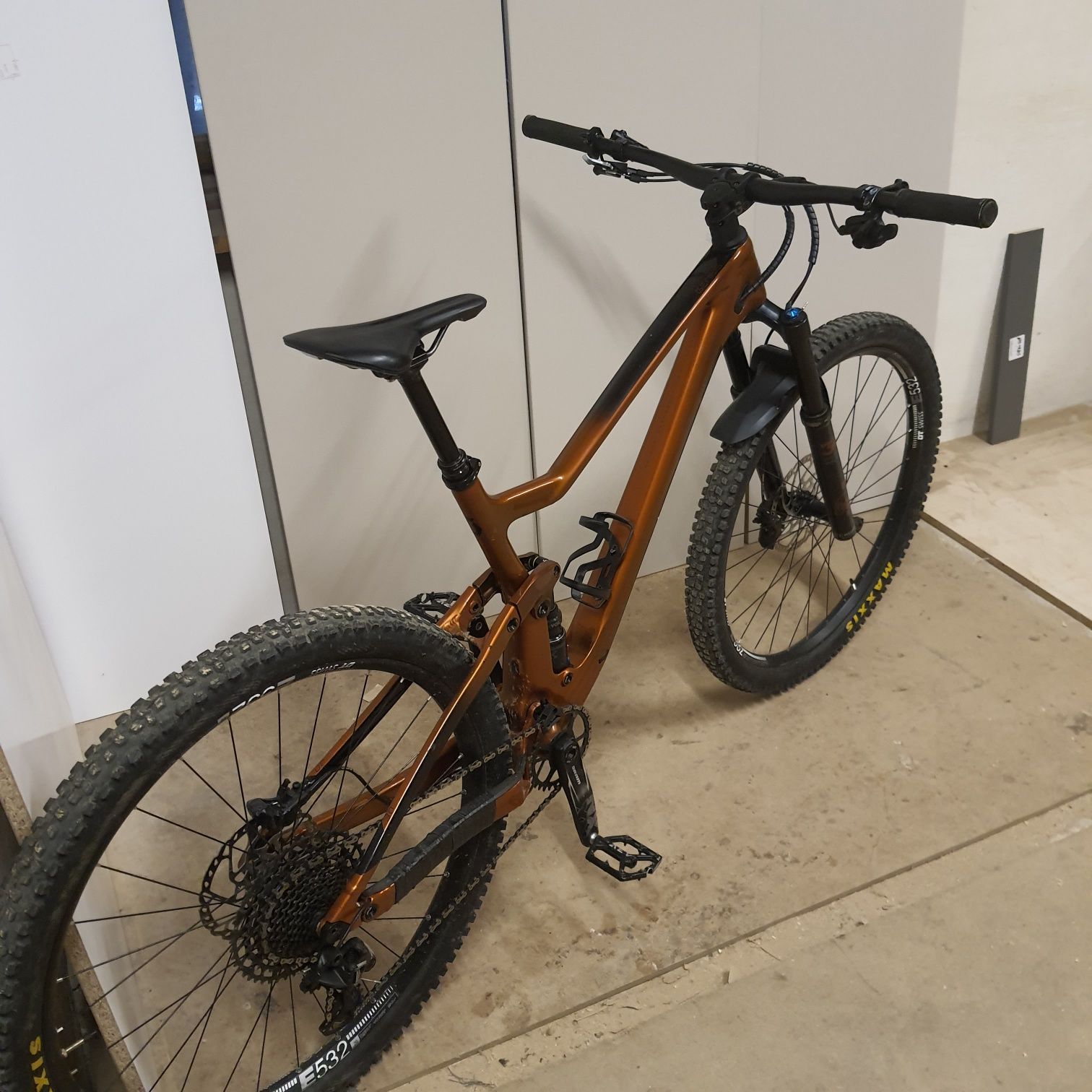 Scott Genius 930 model carbon