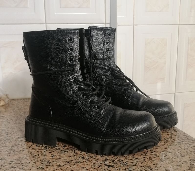 Botas pretas n. ° 38