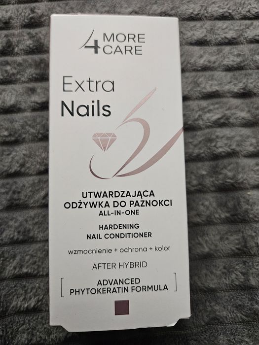 Utwardzająca odżywka 4More