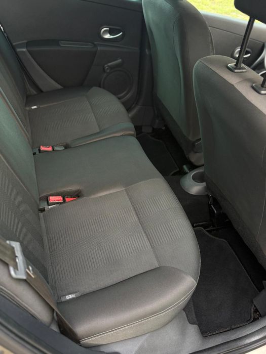 Renault Clio 1.5dci zadbane, niski przebieg