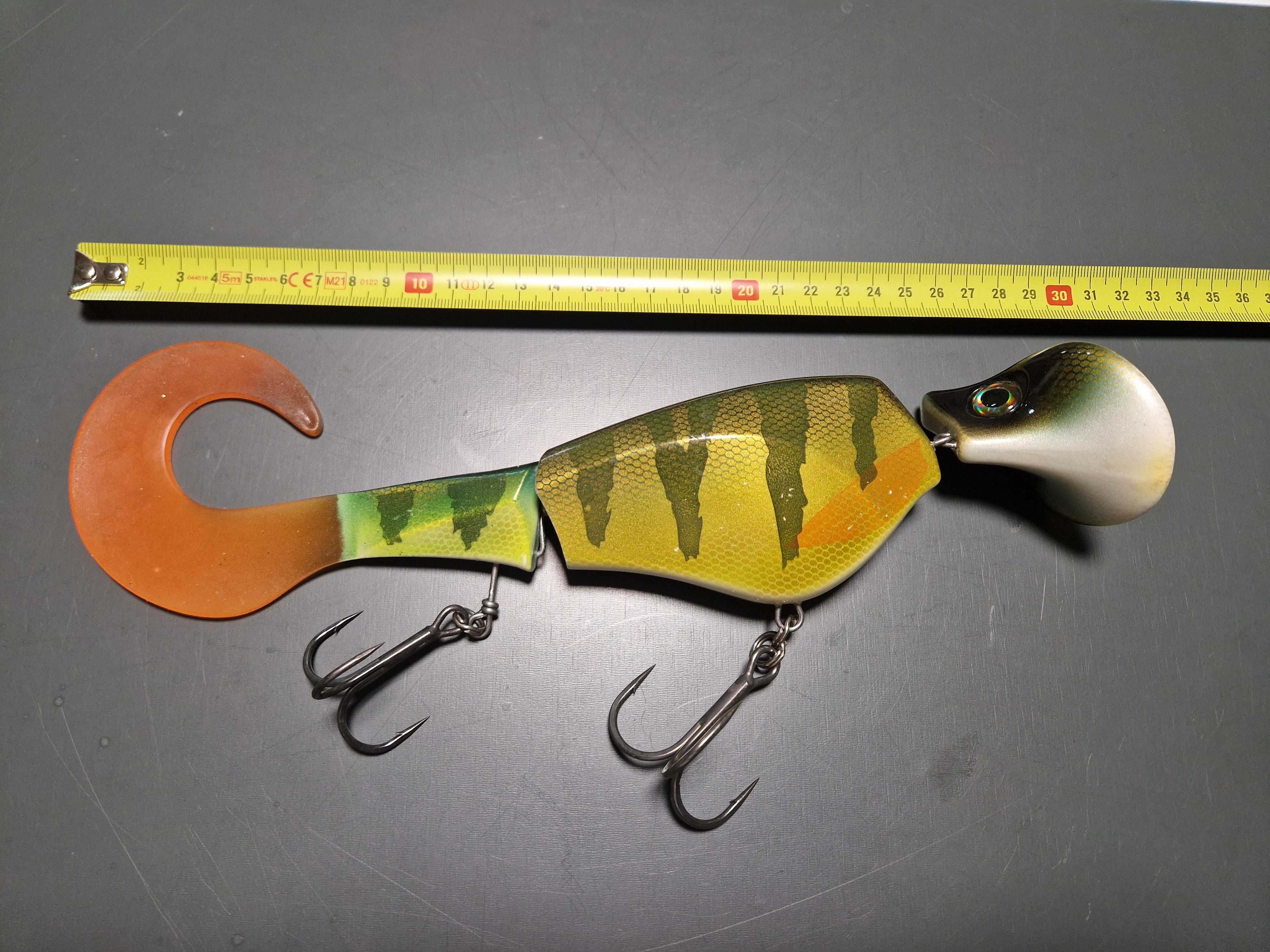 Headbanger Colossus Curly 31cm, 170g