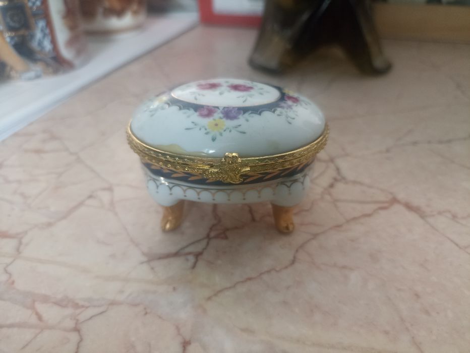 Puzderko porcelanowe