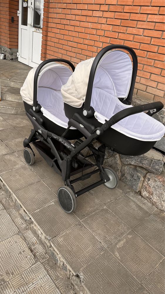 Продам клоляску для двійні Cam Twin Pulsar3/1