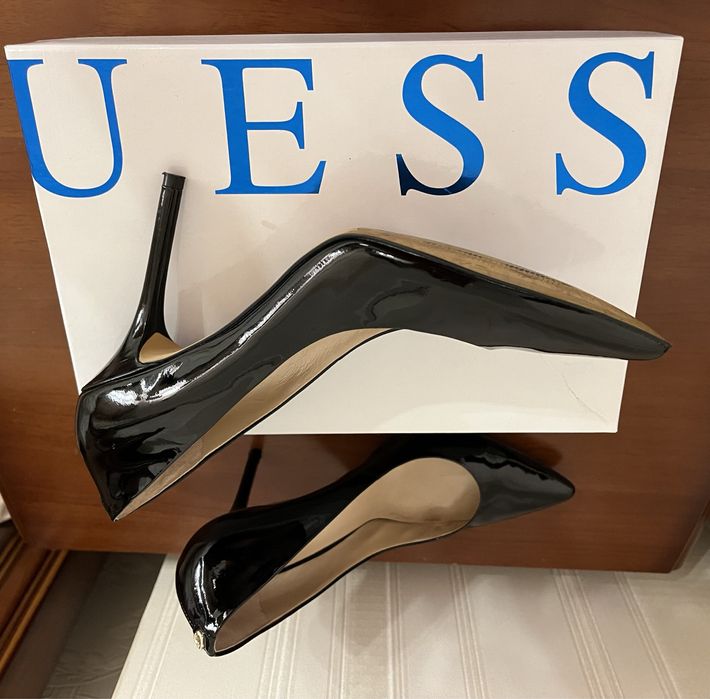 Туфли лодочки Guess лак