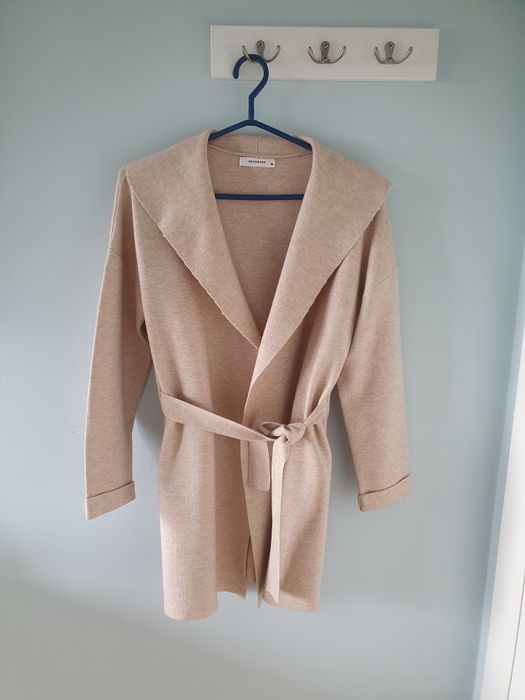 Sweter kardigan beżowy Reserved rozmiar M