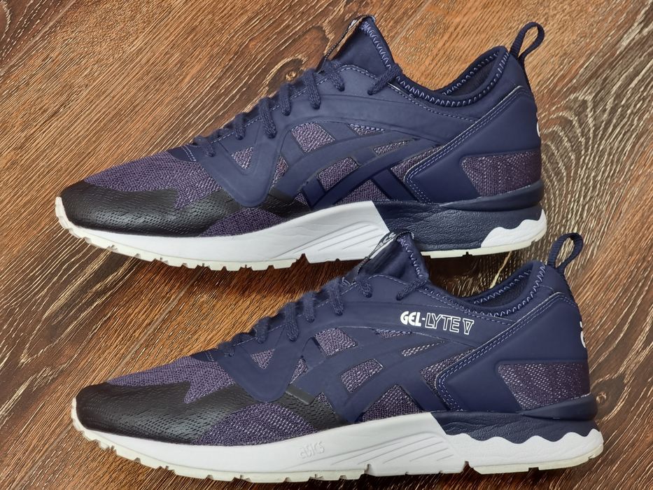 Оригінал 100% ASICS Gel-Lyte V   EURO 44