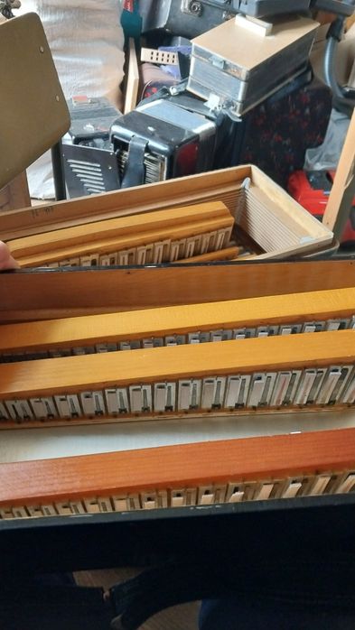 Баян готововиборний рубін 6