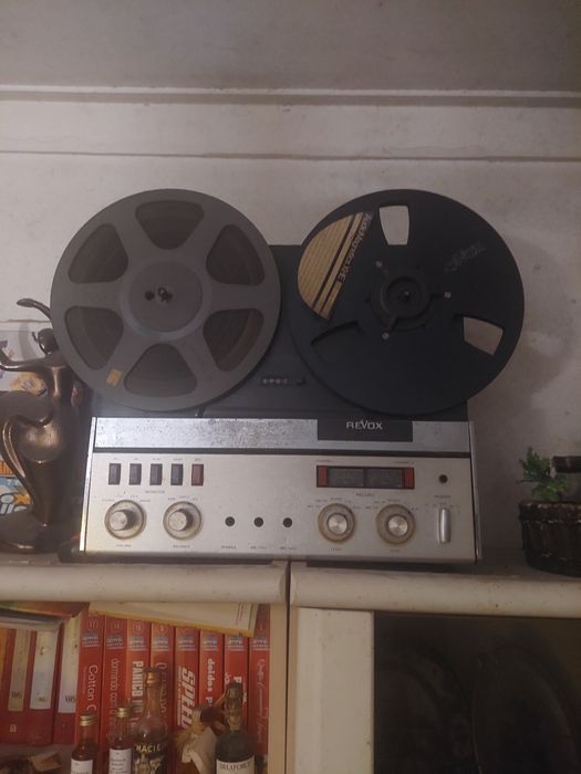 Gravador de radio de 80 anos